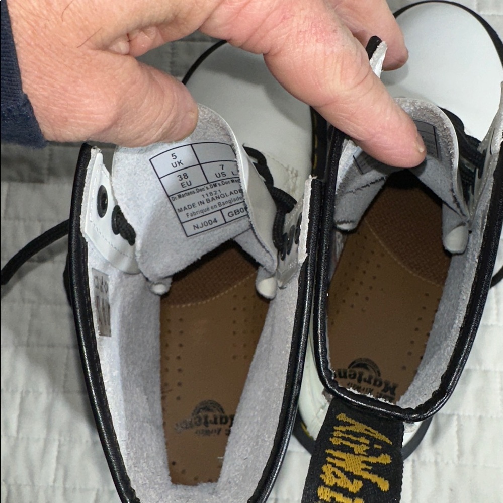 Dr. Martens 1460 8 Eye White Combat Boots with Black Laces.  Please see photos - Picture 6 of 8